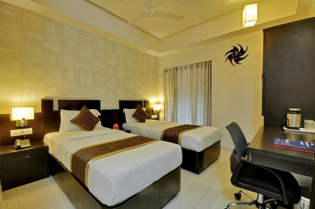 Hotel Magnum Inn Junagadh Exterior foto